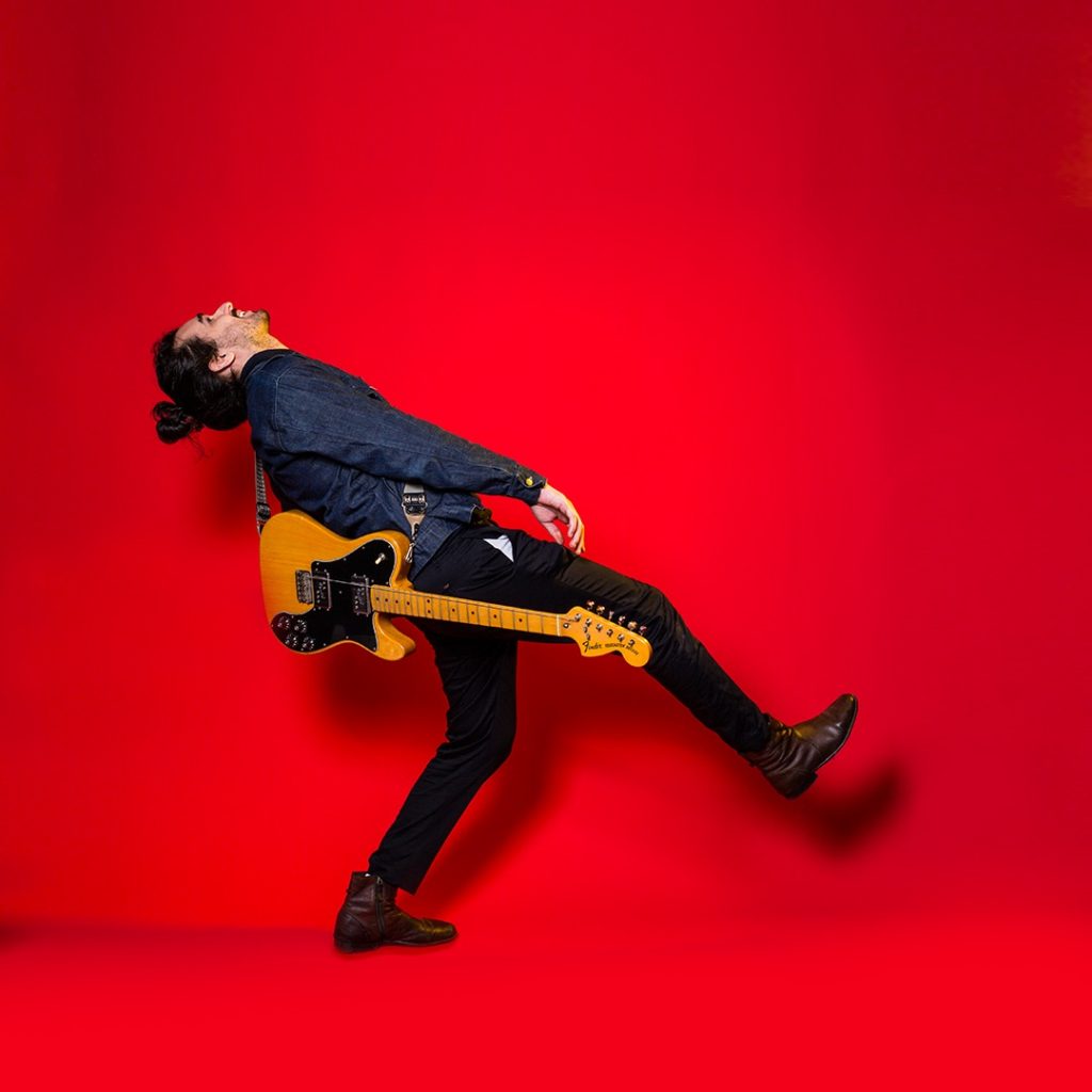 Ayoub Hattab - Guitar Music - Shooting photo - Artiste - Studio photographie Casablanca Maroc - Studio tournage - Plateau de tournage Casablanca